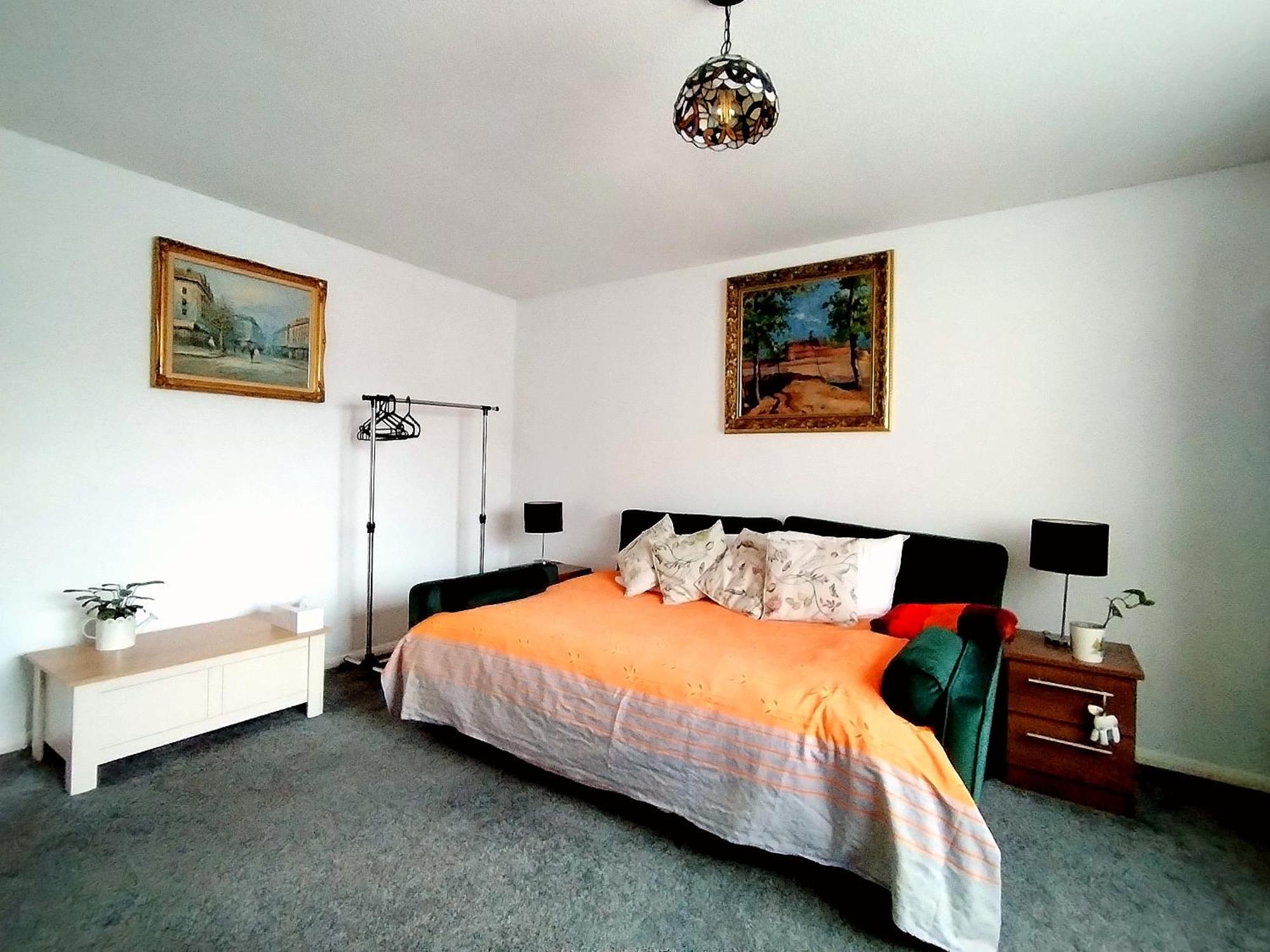 Home Away Home Near Heathrow Airport Cowley  المظهر الخارجي الصورة